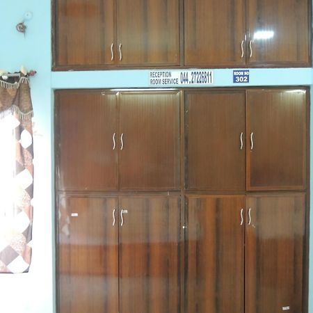 Radha Party Hall Kanchipuram Buitenkant foto